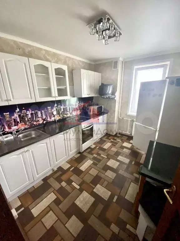 3-к. квартира, 63 м, 16/16 эт. - Фото 0