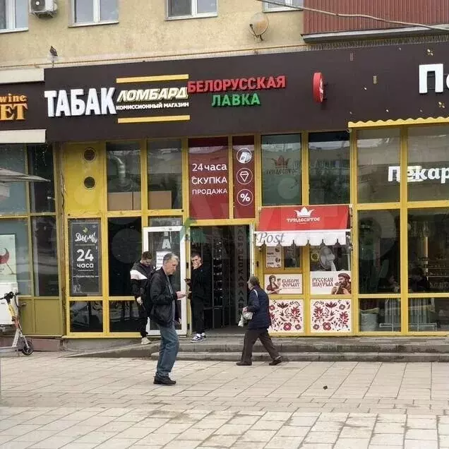 Торговое помещение, возле метро, большой трафик, 52 кв м - Фото 0