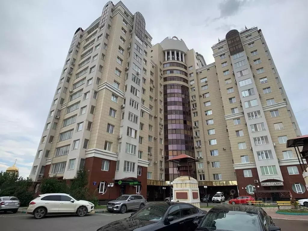 3-к кв. Оренбургская область, Оренбург ул. Маршала Жукова, 3 (112.6 м) - Фото 1