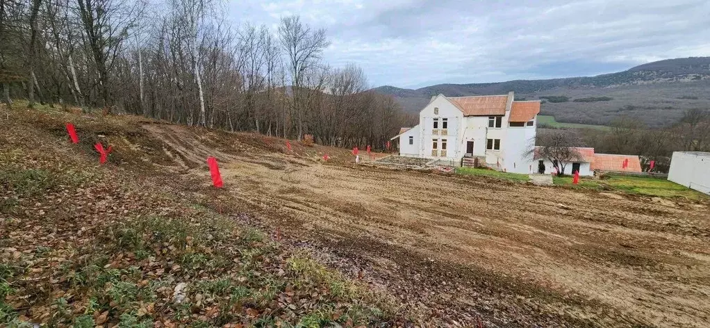 Участок в Севастополь с. Резервное, пер. Бородинский (6.5 сот.) - Фото 1