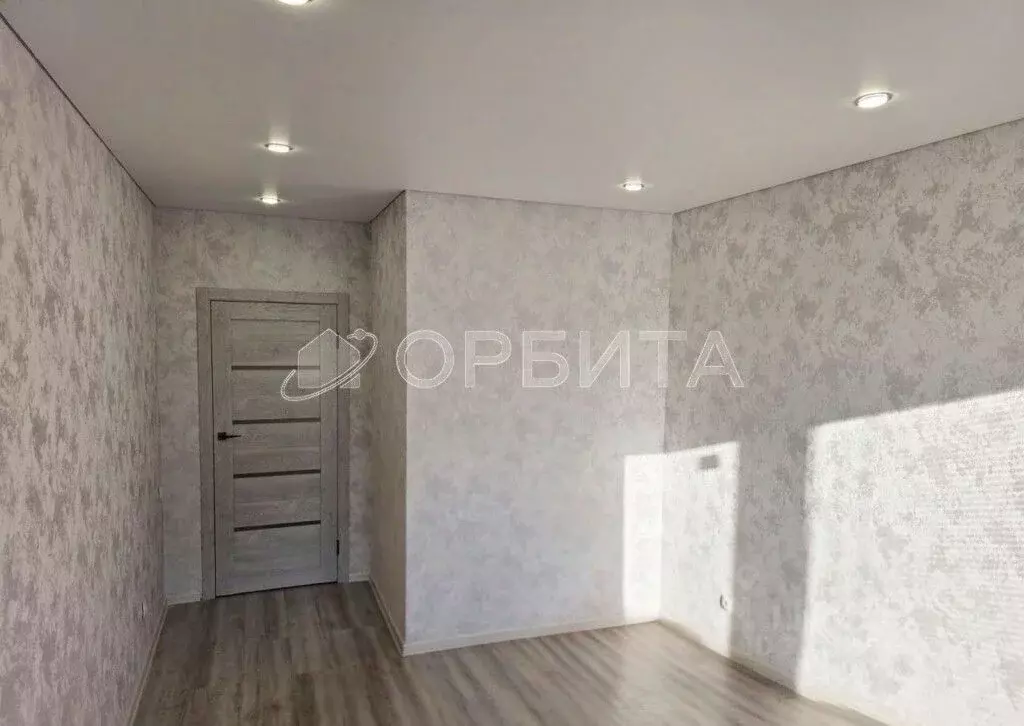 1-к кв. Тюменская область, Тюмень ул. 50 лет Октября, 75к2 (39.4 м) - Фото 1