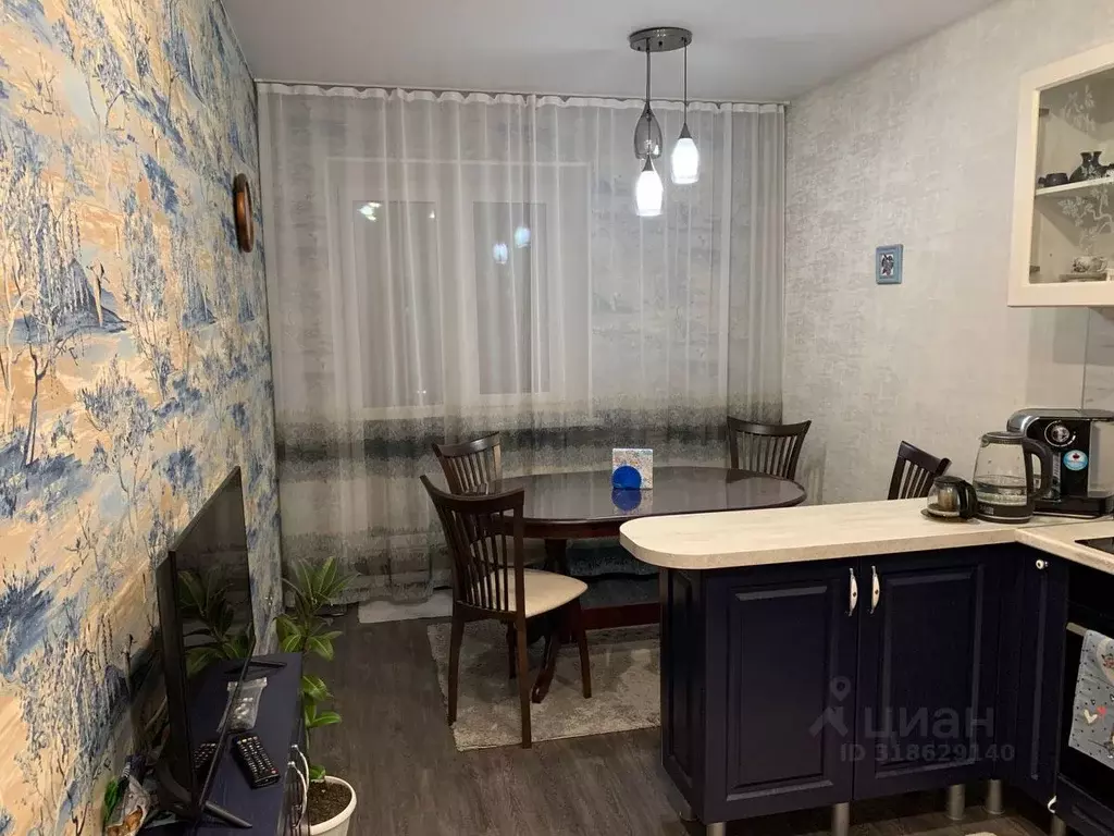3-к кв. Красноярский край, Красноярск Норильская ул., 8Б (76.1 м) - Фото 0
