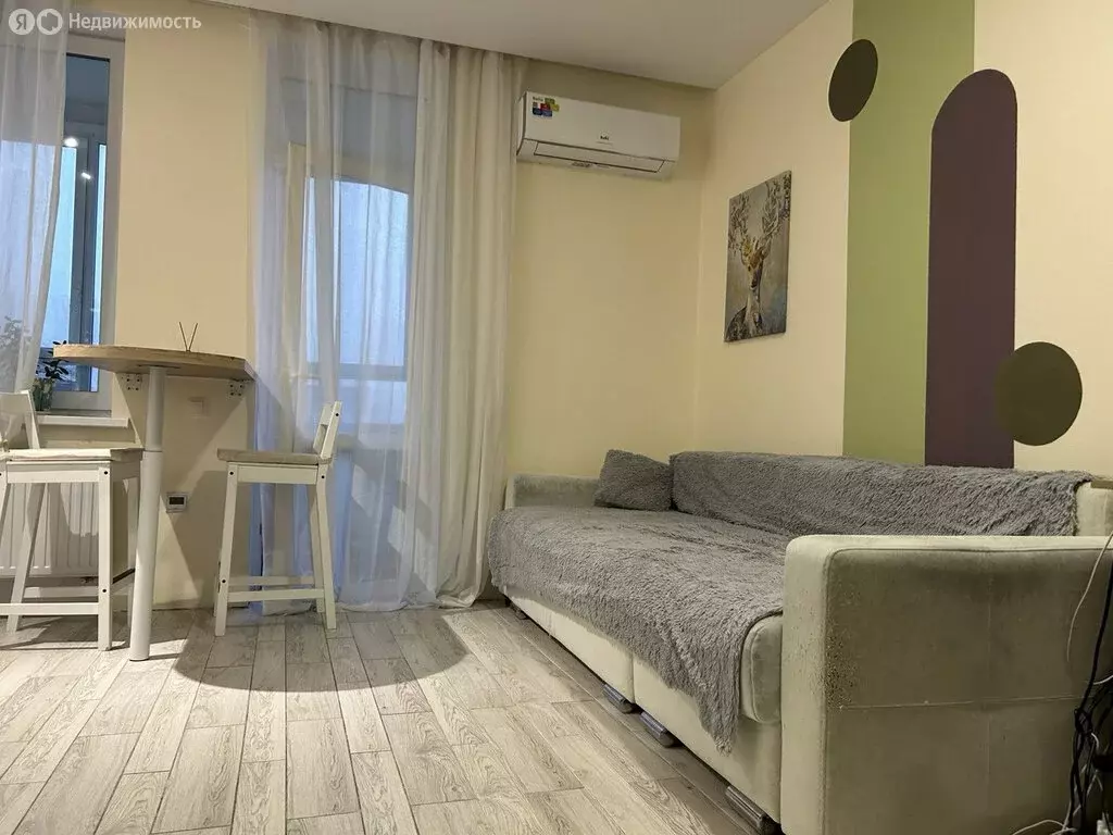 Квартира-студия: Екатеринбург, улица Азина, 22/2 (26.4 м) - Фото 1