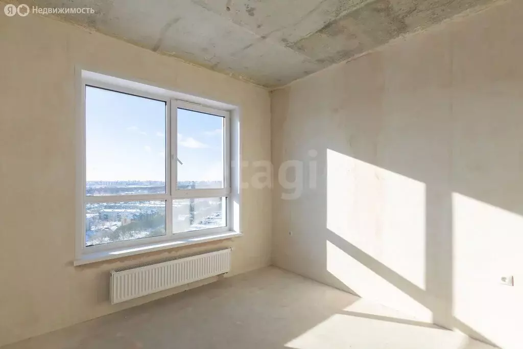 1-комнатная квартира: Тюмень, улица Тимофея Чаркова, 93 (42.1 м) - Фото 1