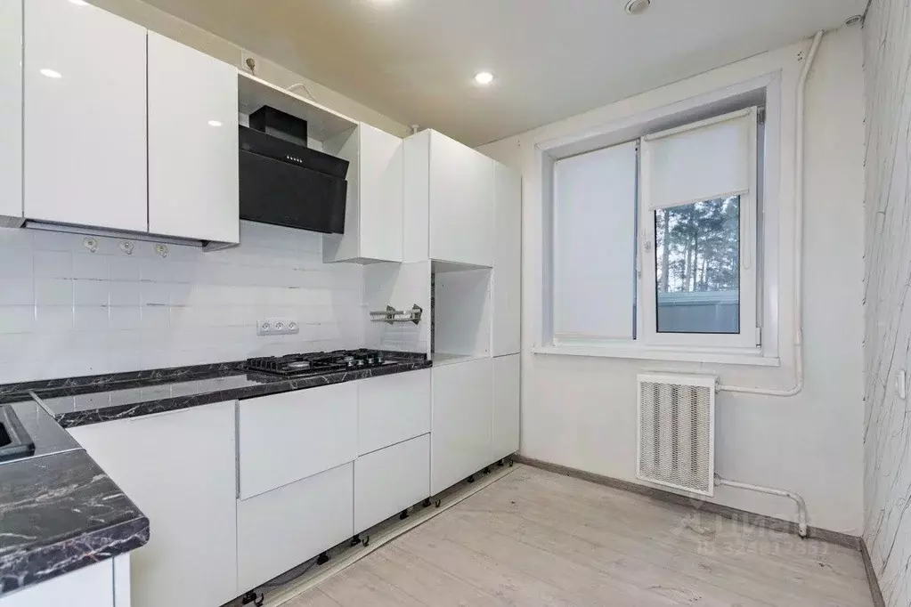 2-к кв. Свердловская область, Белоярский муниципальный округ, с. ... - Фото 1