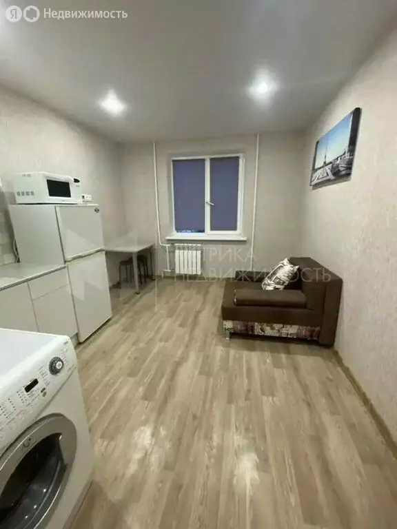 Квартира-студия: Тюмень, улица 30 лет Победы, 76 (16 м) - Фото 1