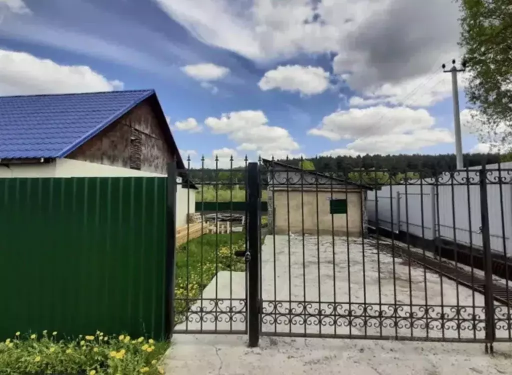 Дом в Кемеровская область, Топкинский муниципальный округ, с. Глубокое ... - Фото 1