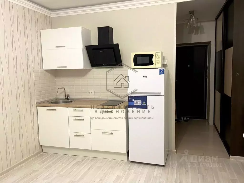 Студия Новосибирская область, Новосибирск Лазурная ул., 30 (30.0 м) - Фото 1