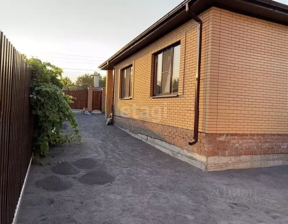 Дом в Ростовская область, Красносулинский район, Долотинское с/пос, ... - Фото 1