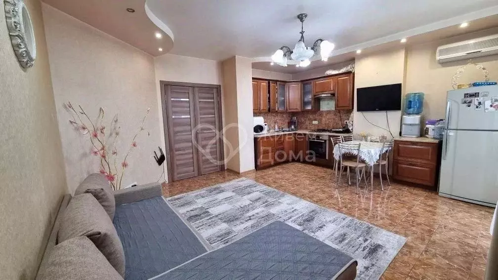 3-к кв. Волгоградская область, Волгоград ул. Землячки, 66А (92.9 м) - Фото 1