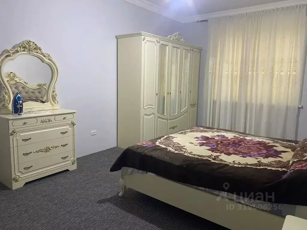 Дом в Дагестан, Избербаш ул. Маршала Жукова, 37 (250 м) - Фото 0