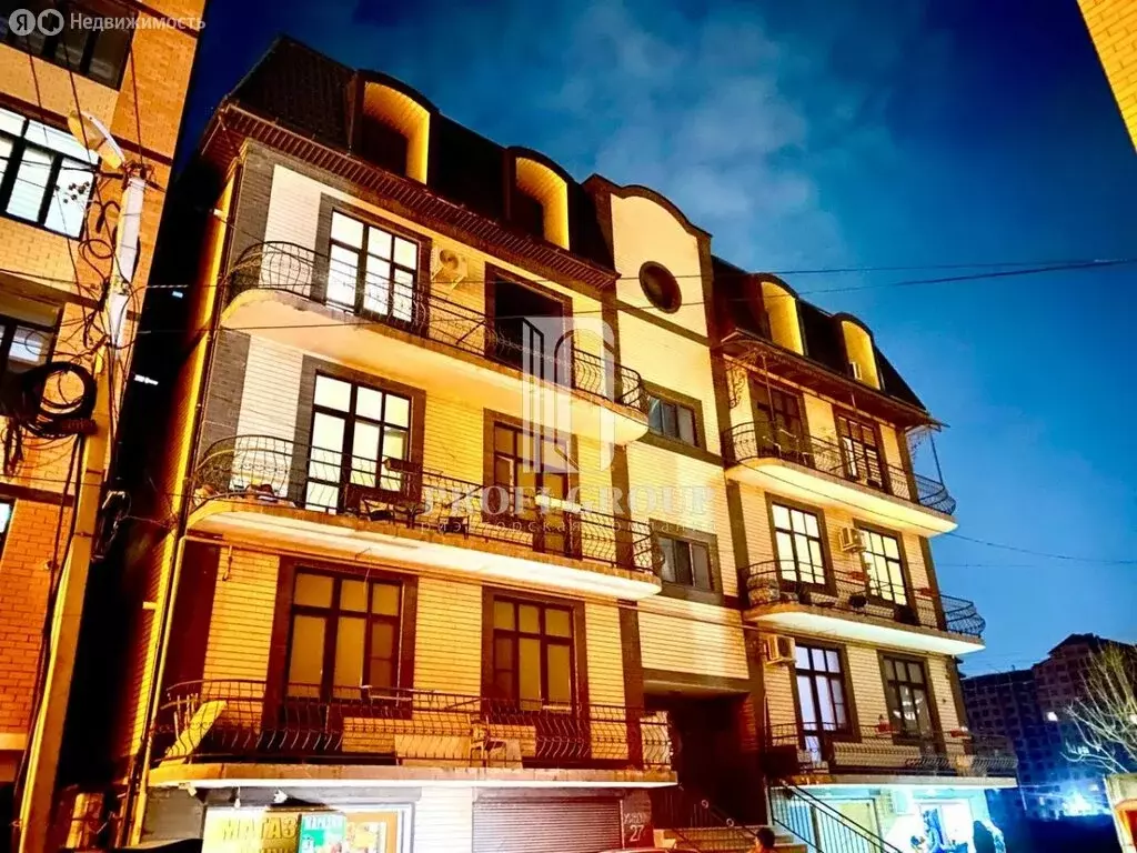 2-комнатная квартира: Махачкала, Хивская улица, 27 (85 м) - Фото 0