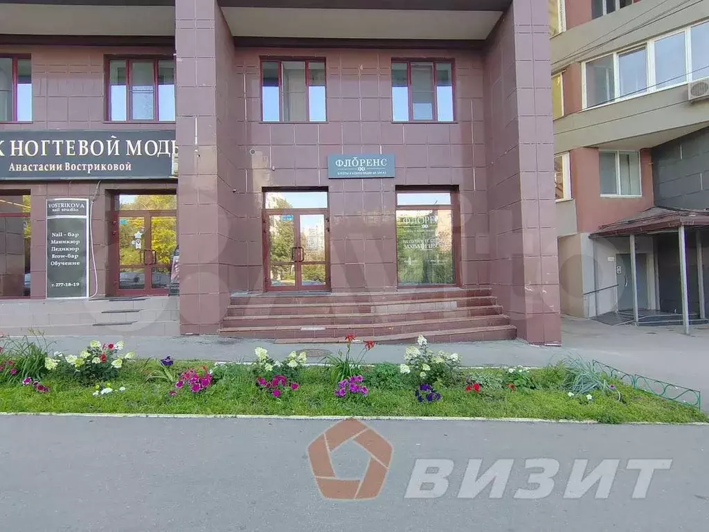 Торговое помещение 95 кв.м., около Ладьи - Фото 1