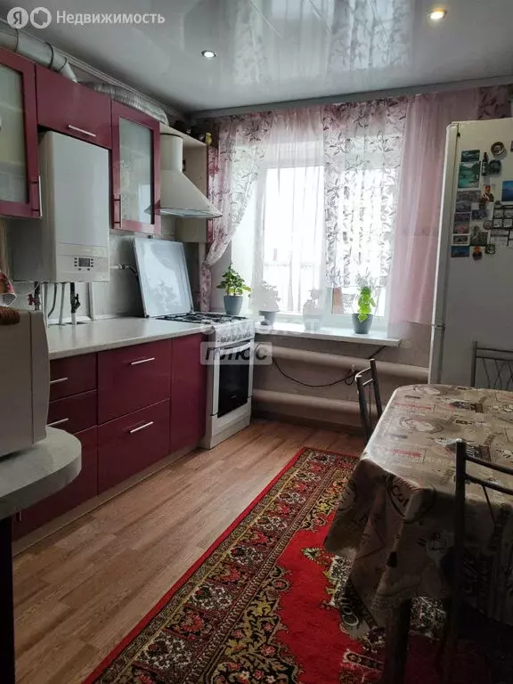 3-комнатная квартира: село Октябрьский, Центральная улица, 31 (71 м) - Фото 0