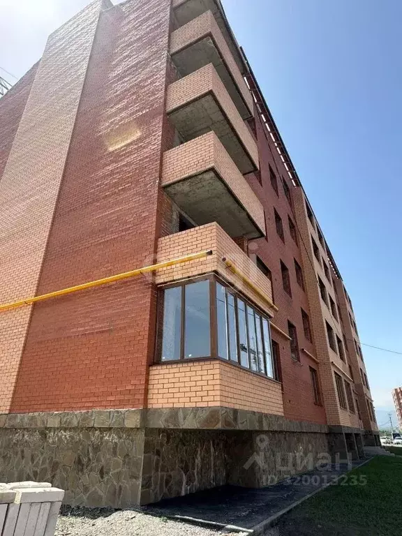 3-к кв. Северная Осетия, Владикавказ ул. Алихана Гагкаева, 4 (93.5 м) - Фото 1