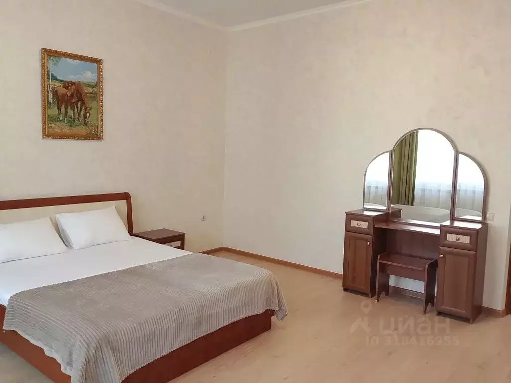 1-к кв. Краснодарский край, Геленджик ул. Ватутина, 11 (65.0 м) - Фото 1
