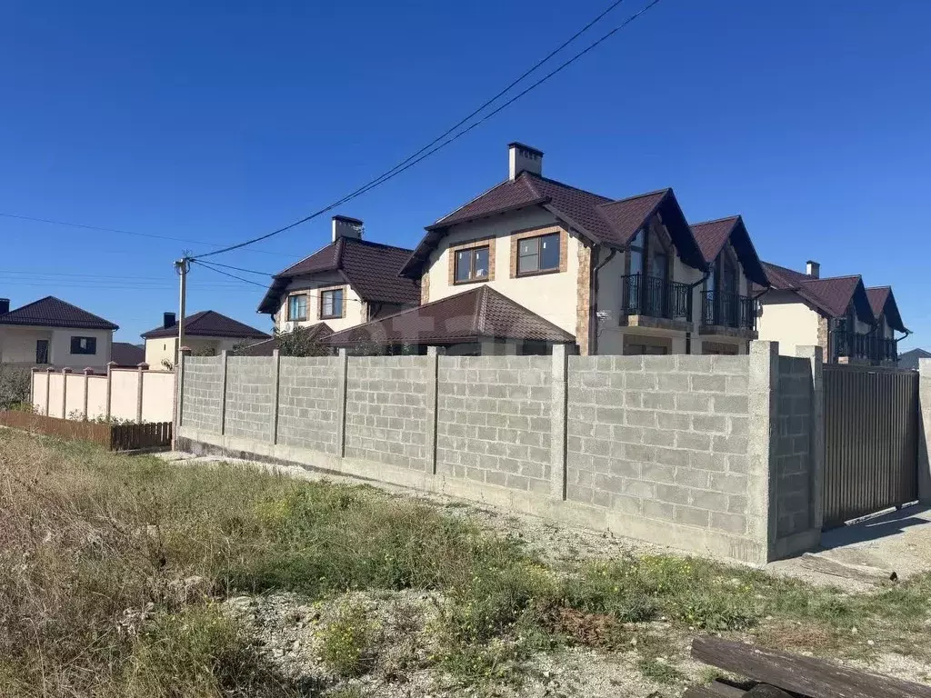 Дом в Краснодарский край, Геленджик городской округ, с. Марьина Роща ... - Фото 1