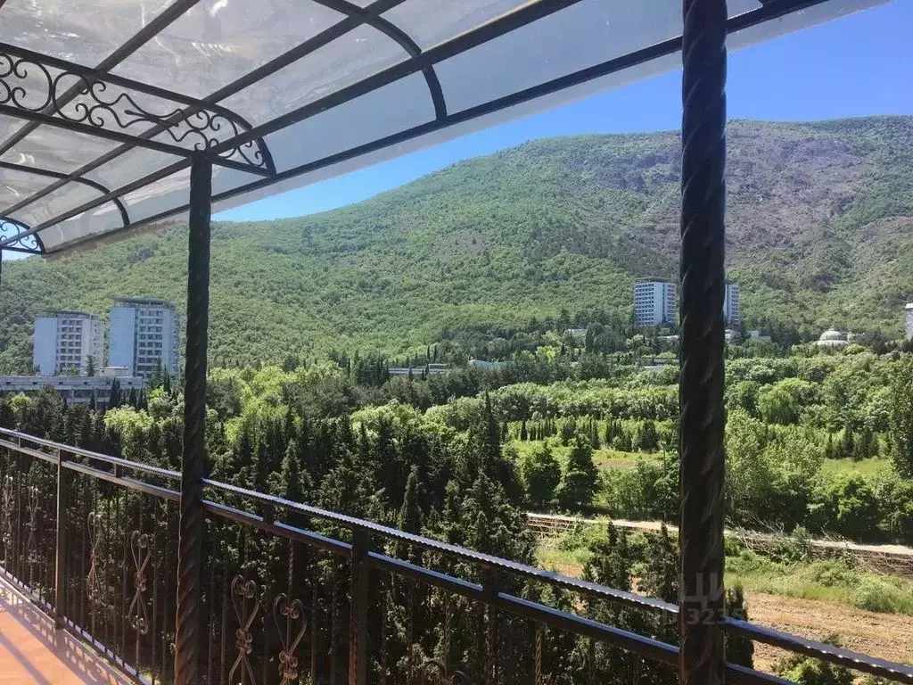 Комната Крым, Алушта муниципальный округ, Партенит пгт ул. Победы, 1 - Фото 2