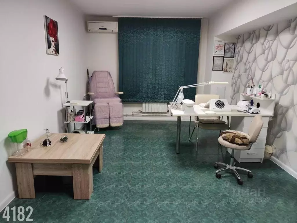 Помещение свободного назначения в Краснодарский край, Краснодар ул. ... - Фото 2