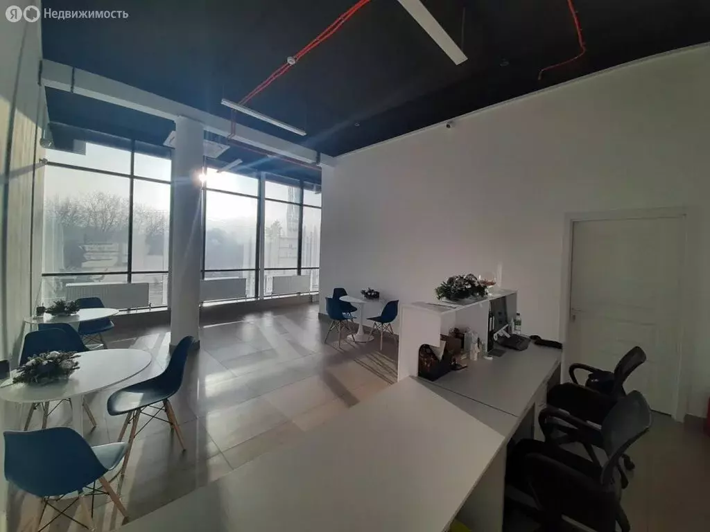 Помещение свободного назначения (196.9 м) - Фото 1