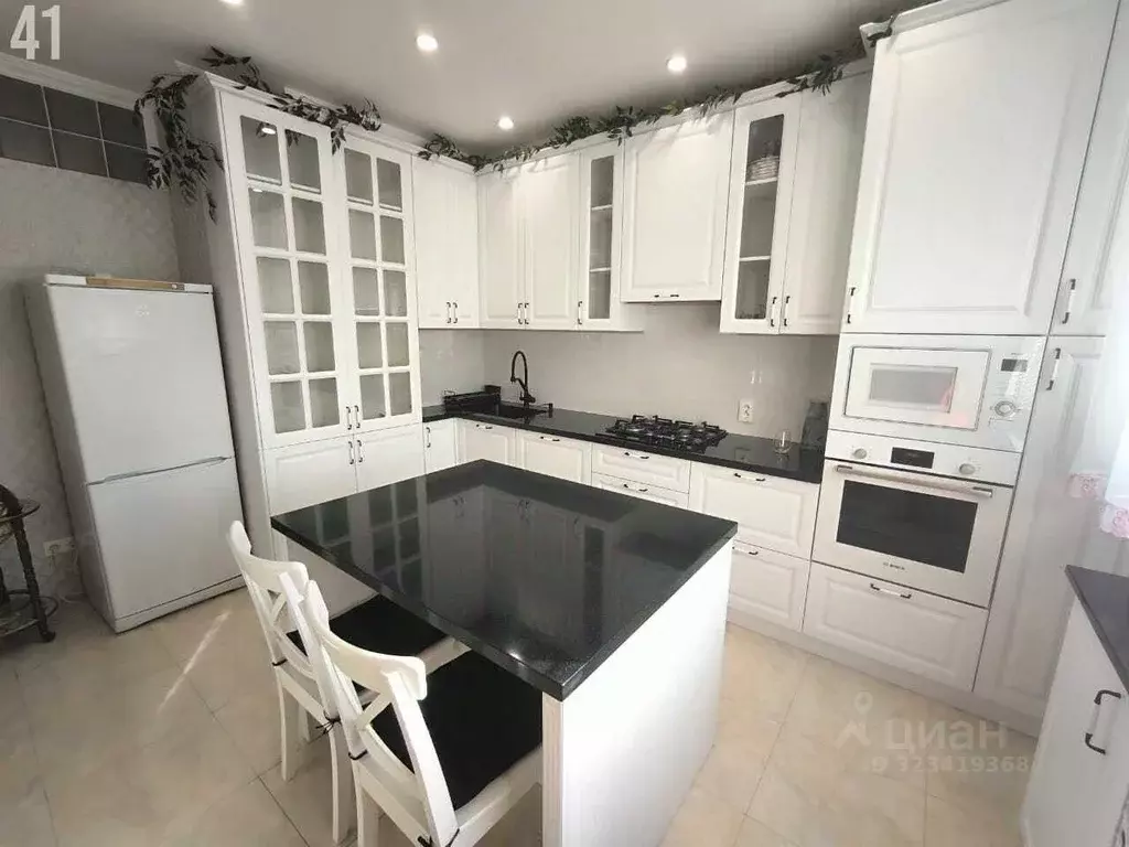 3-к кв. Калужская область, Обнинск ул. Курчатова, 72 (100.0 м) - Фото 2