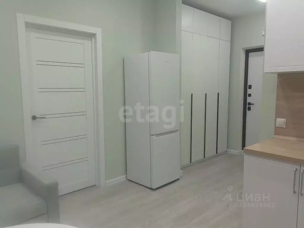 1-к кв. Тюменская область, Тюмень ул. Игоря Комиссарова, 10 (32.0 м) - Фото 1