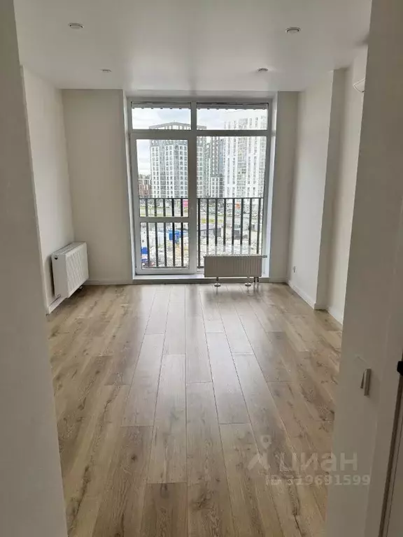 2-к кв. Тюменская область, Тюмень Интернациональная ул., 199к9 (38.1 ... - Фото 0