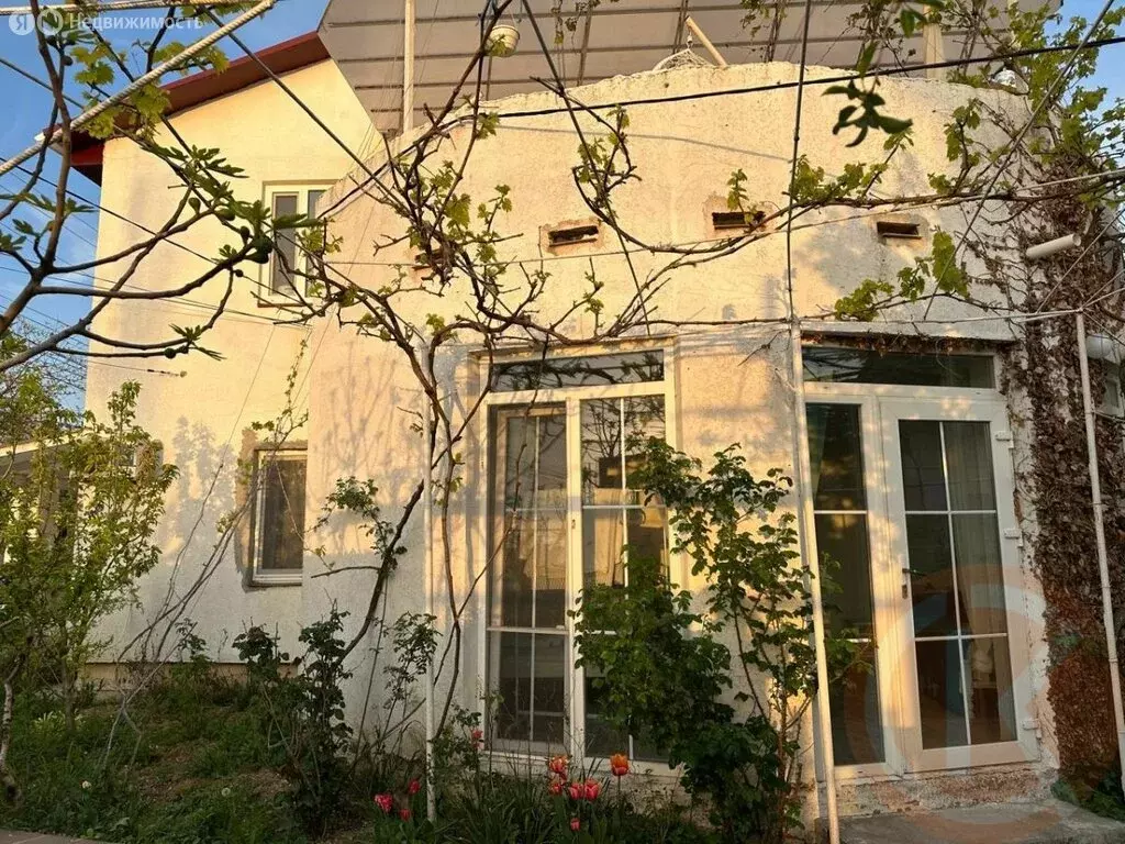 Дом в Молочное, улица Дружбы, 66В (237.4 м) - Фото 1