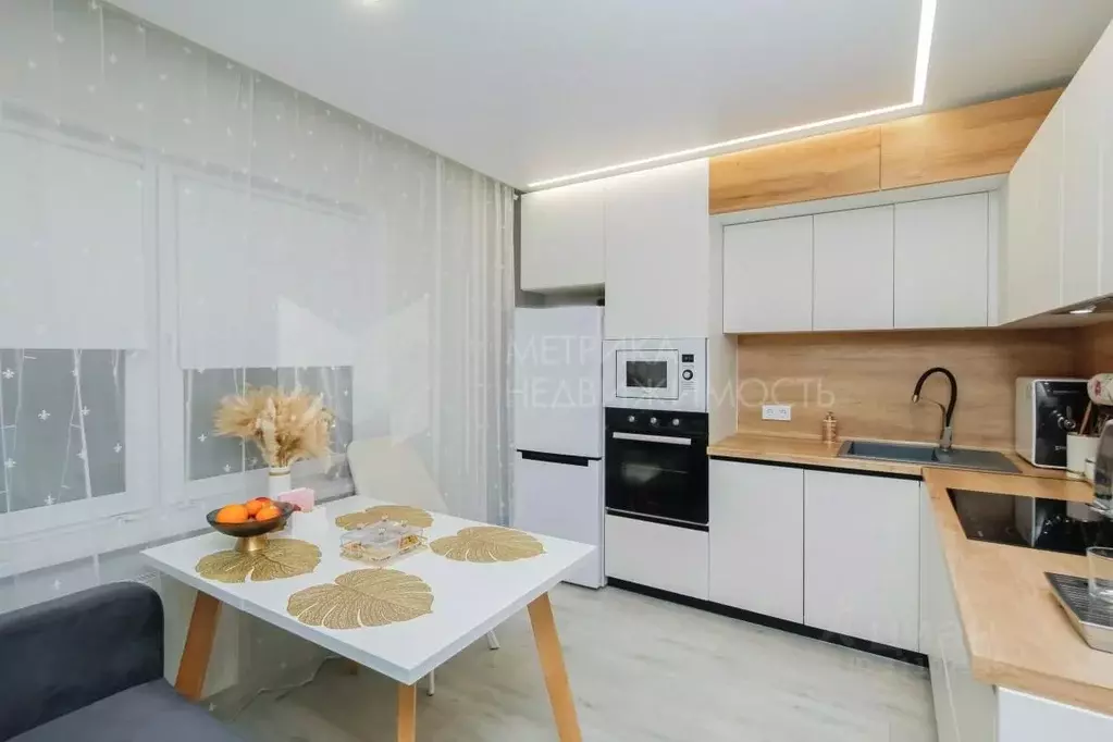 2-к кв. Тюменская область, Тюмень ул. Новоселов, 107 (51.4 м) - Фото 1