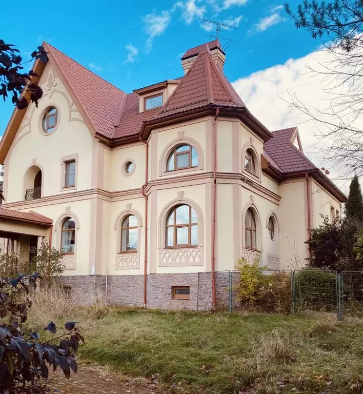 Дом в Ленинградская область, Всеволожский район, Бугровское городское ... - Фото 1