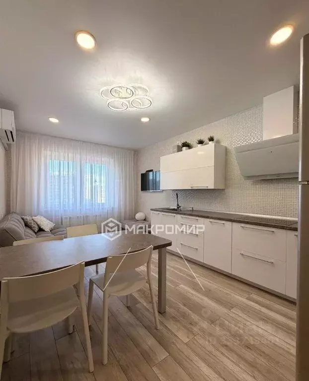 2-к кв. Санкт-Петербург просп. Героев, 24к2 (68.2 м) - Фото 1
