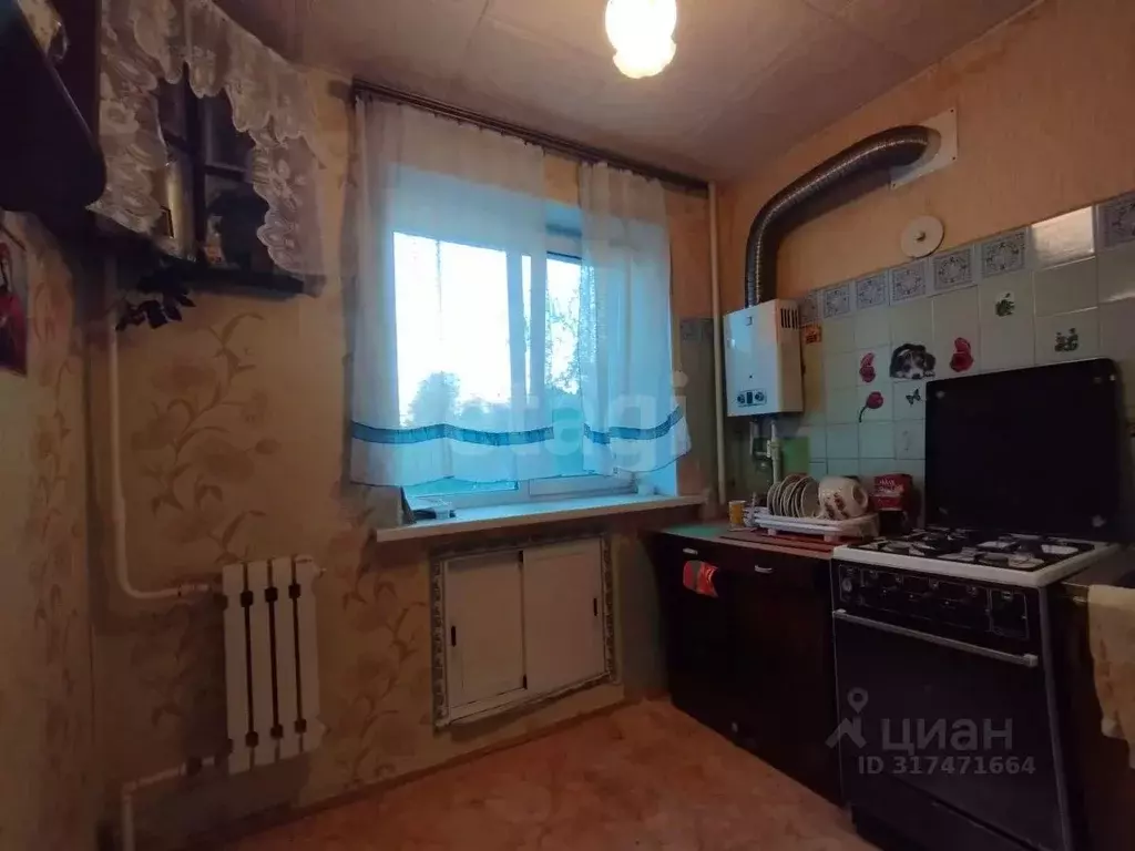 2-к кв. Тульская область, Узловая Магистральная ул., 47А (42.0 м) - Фото 0