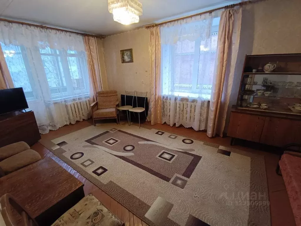 2-к кв. Псковская область, Псков ул. Комдива Кирсанова, 11 (42.0 м) - Фото 1