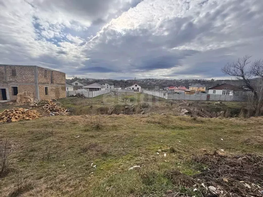 Участок в Крым, Симферопольский район, Добровское с/пос, с. Пионерское ... - Фото 1