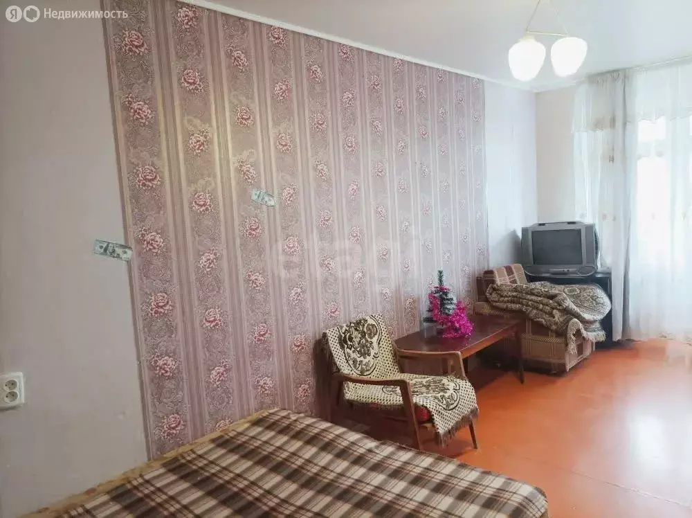 3-комнатная квартира: Феодосия, улица Чкалова, 179 (58.8 м) - Фото 2