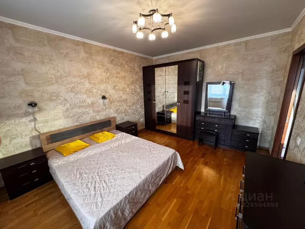 2-к кв. Тюменская область, Тюмень Интернациональная ул., 138/2 (65.6 ... - Фото 0