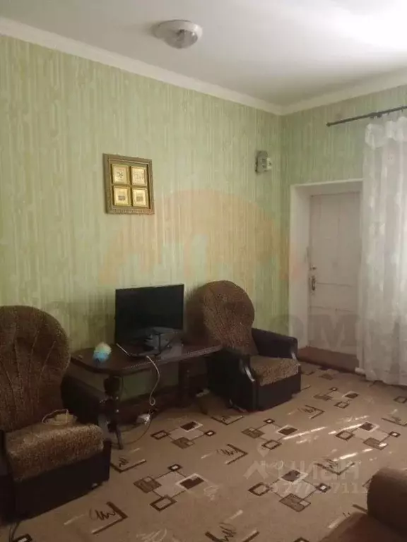 Дом в Крым, Сакский район, с. Митяево ул. Спортивная (267 м) - Фото 0