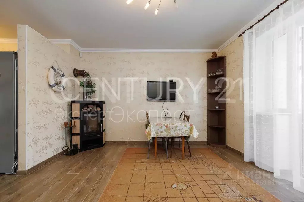 Дом в Калининградская область, Зеленоградск ул. Престижная, 15 (300 м) - Фото 1