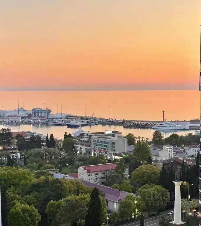 3-к кв. Краснодарский край, Сочи Центральный мкр, ул. Первомайская, 5 ... - Фото 0