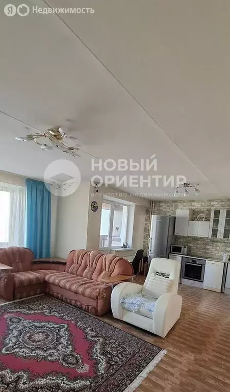 2-комнатная квартира: Екатеринбург, улица Краснолесья, 14к3 (88 м) - Фото 0