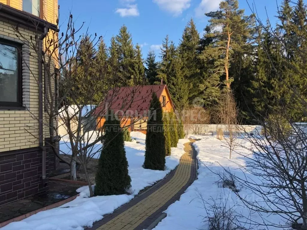 Дом в Калужская область, Калуга городской округ, д. Колюпаново ул. ... - Фото 0