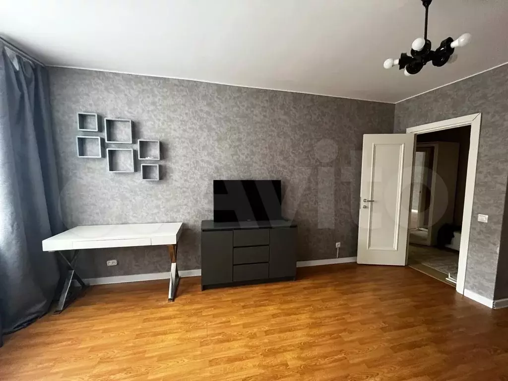 1-к. квартира, 40 м, 7/12 эт. - Фото 1