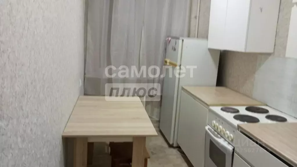 2-к кв. Ханты-Мансийский АО, Сургут проезд Первопроходцев, 11/1 (45.5 ... - Фото 1