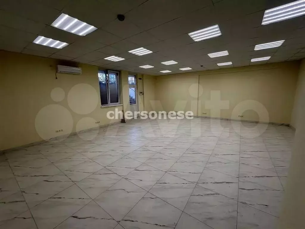 Продажа помещения свободного назначения 60,2 кв м, 1/10 этаж, Античный ... - Фото 0