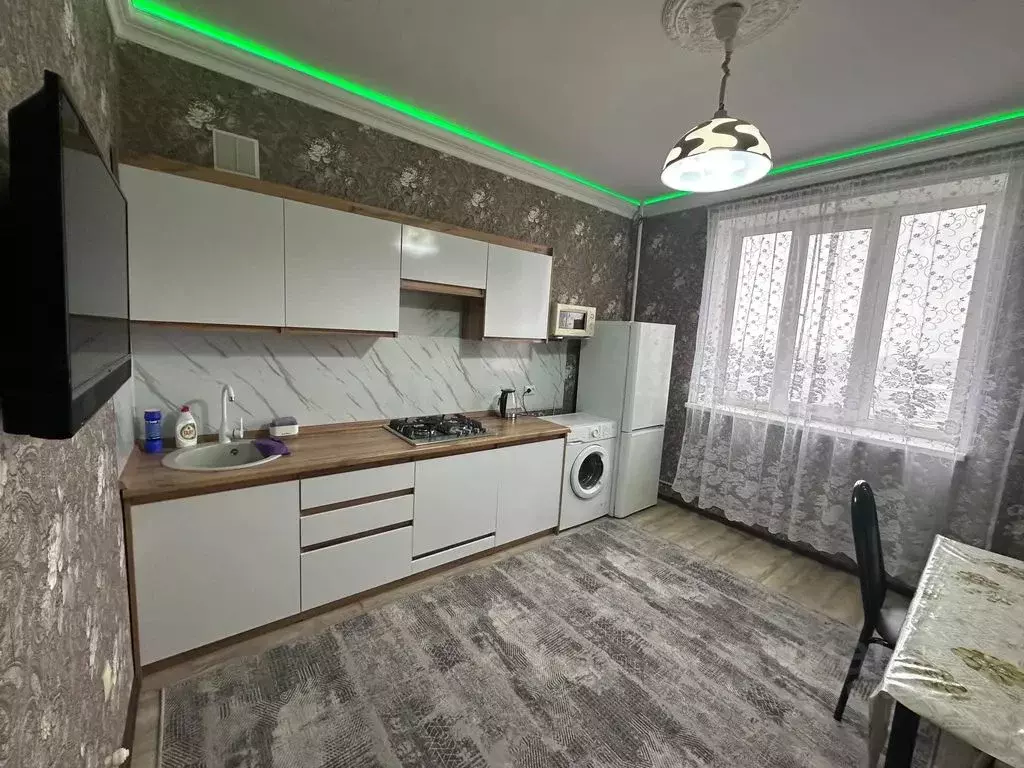 2-к кв. Дагестан, Дербент ул. Тахо-Годи, 9 (80.0 м) - Фото 1