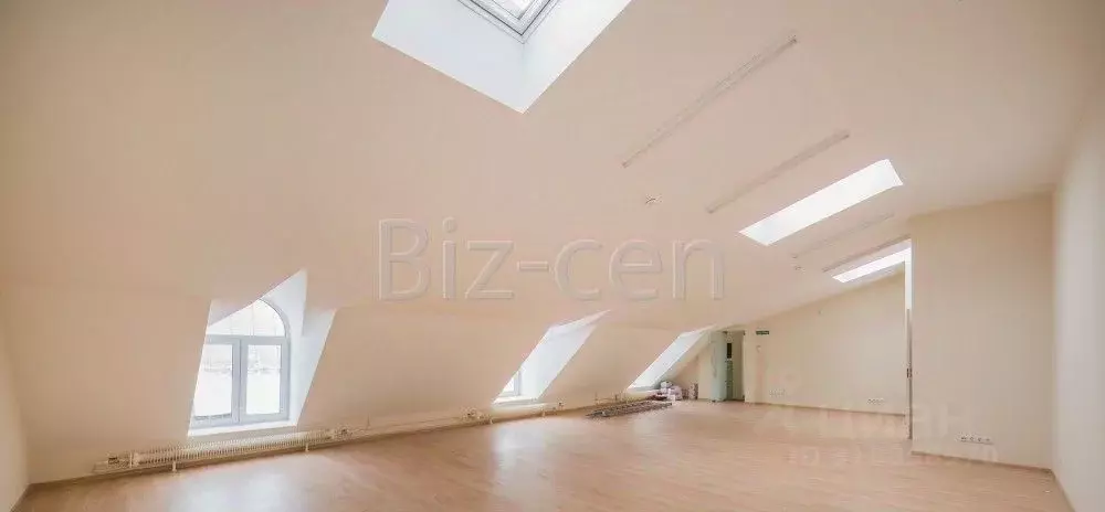 Офис в Санкт-Петербург Банковский пер., 6 (117 м) - Фото 1
