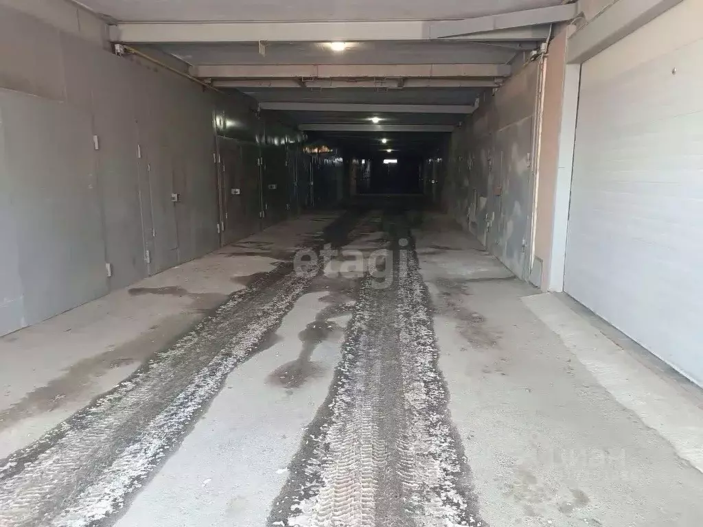 Гараж в Свердловская область, Екатеринбург ул. Бакинских Комиссаров, ... - Фото 0