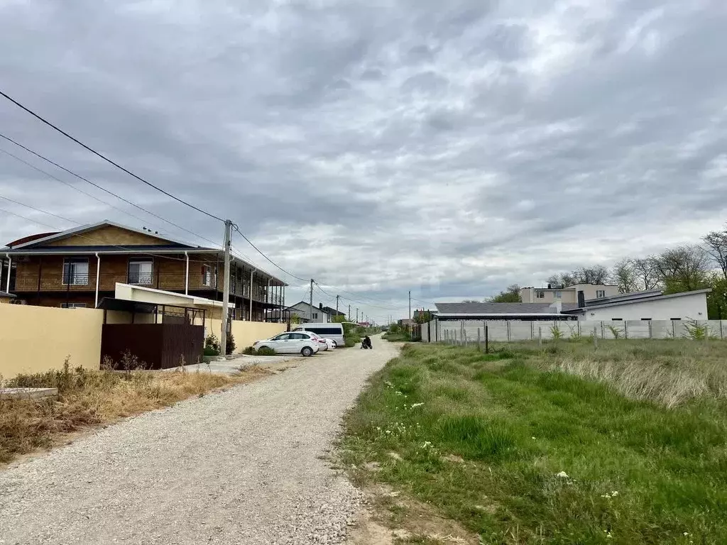 Участок в Крым, Сакский район, с. Орехово ул. 8 Марта (6.0 сот.) - Фото 1