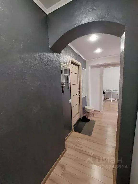 2-к кв. Омская область, Омск 3-й мкр, ул. Путилова, 13А (43.6 м) - Фото 1