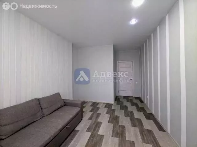 1-комнатная квартира: Тюмень, улица 50 лет Октября, 75к1 (39.2 м) - Фото 2